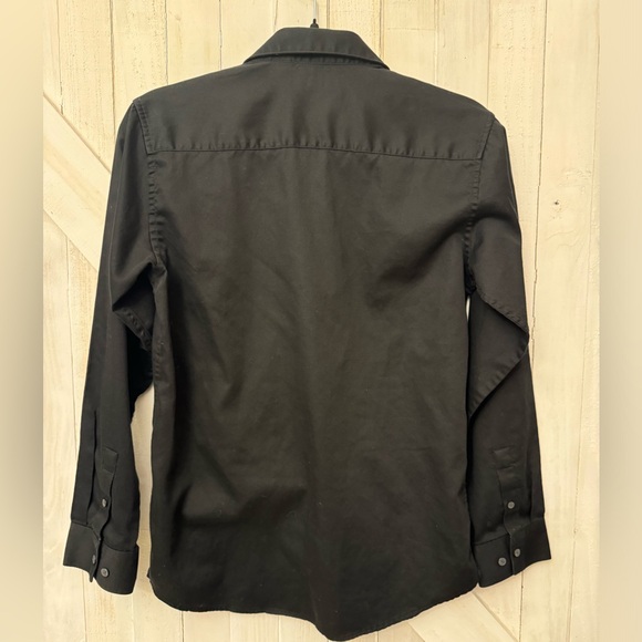 Calvin Klein Boys' Long Sleeve Sateen Dress Shirt - 14/16 Husky Boys - Picture 3 of 4